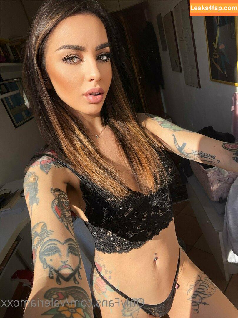 valeriamoxx / vandoll_sg leaked photo photo #0360