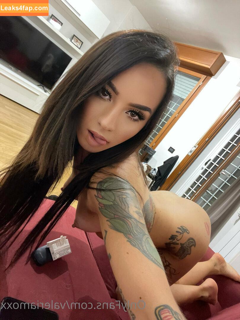 valeriamoxx / vandoll_sg слитое фото фото #0384