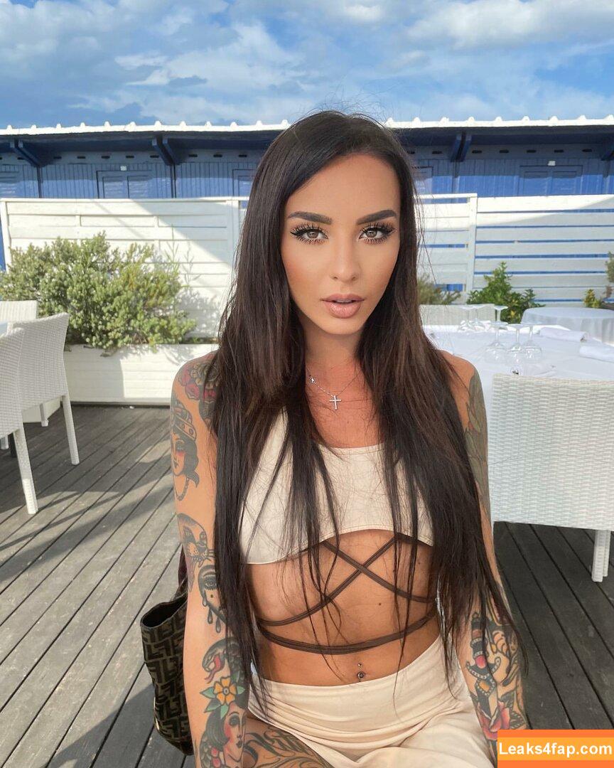 valeriamoxx / vandoll_sg leaked photo photo #0407