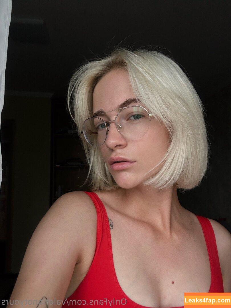 valerianotyours / valeria_tuu leaked photo photo #0005