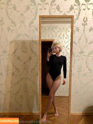 valerianotyours photo #0007