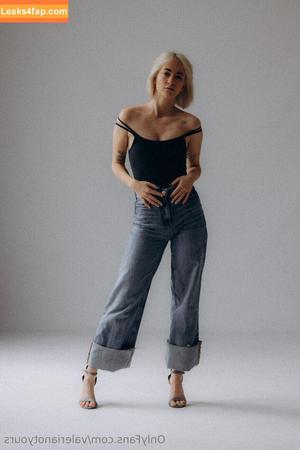 valerianotyours photo #0017