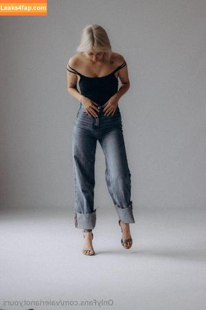valerianotyours photo #0019