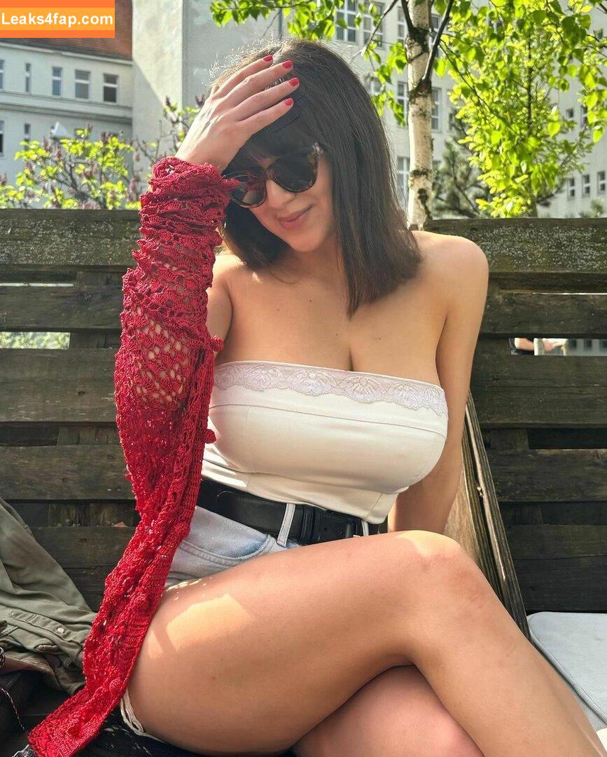 Valeriia Simavonian / angelvaleria / valeria.simavonian leaked photo photo #0075