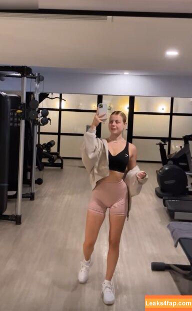 Vallixpauline leaked photo photo #0091