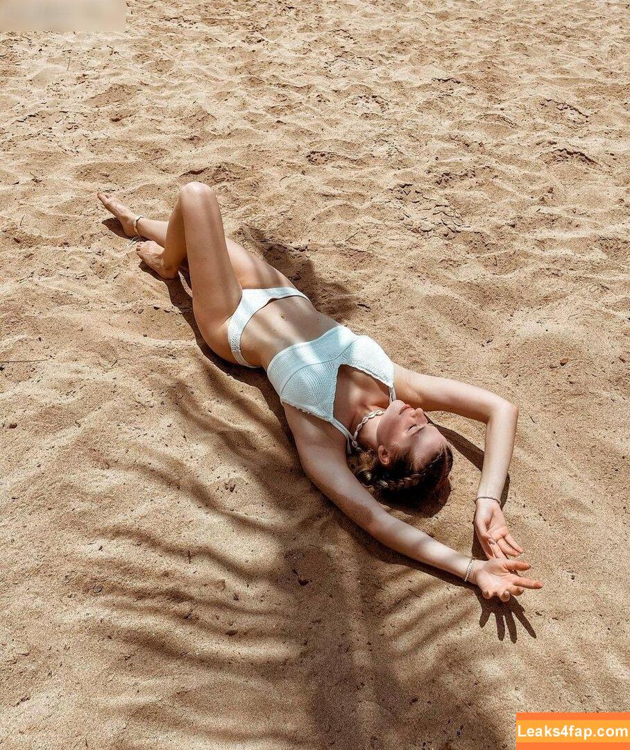 Vallixpauline leaked photo photo #0110