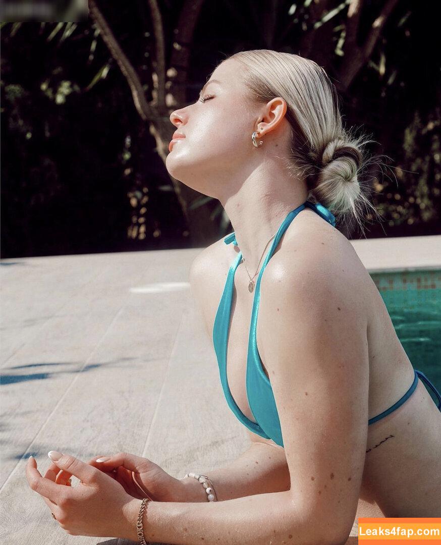 Vallixpauline leaked photo photo #0123