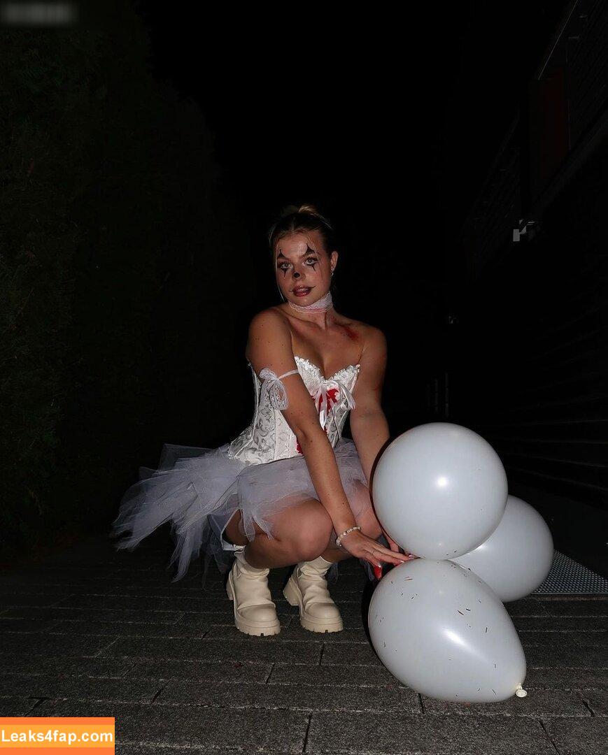 Vallixpauline leaked photo photo #0146