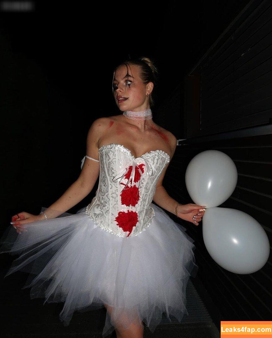 Vallixpauline leaked photo photo #0149