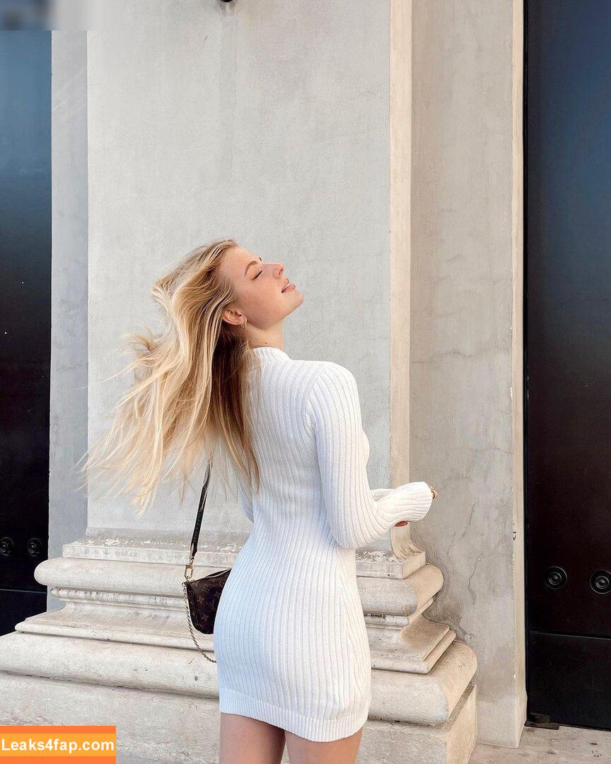 Vallixpauline leaked photo photo #0152
