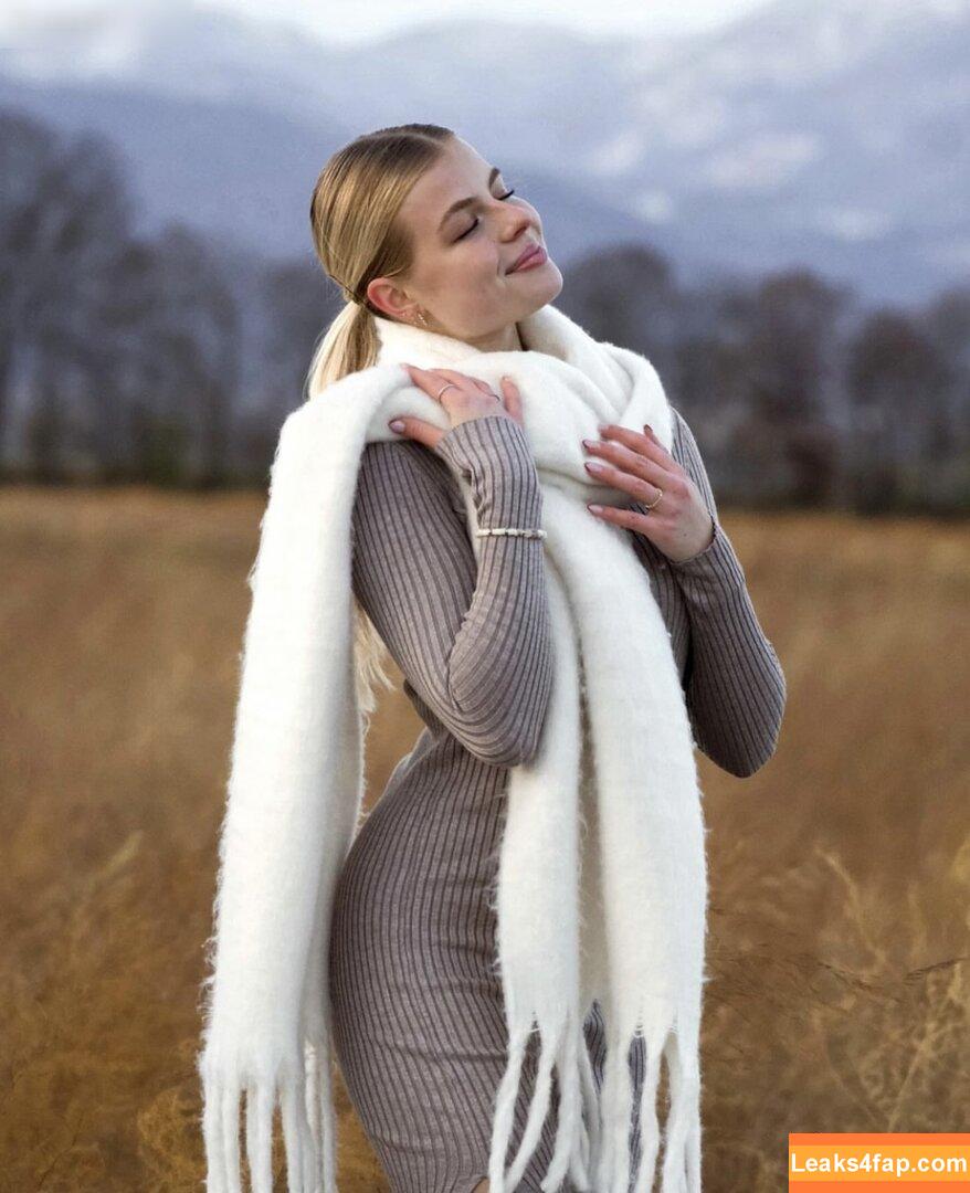 Vallixpauline leaked photo photo #0200