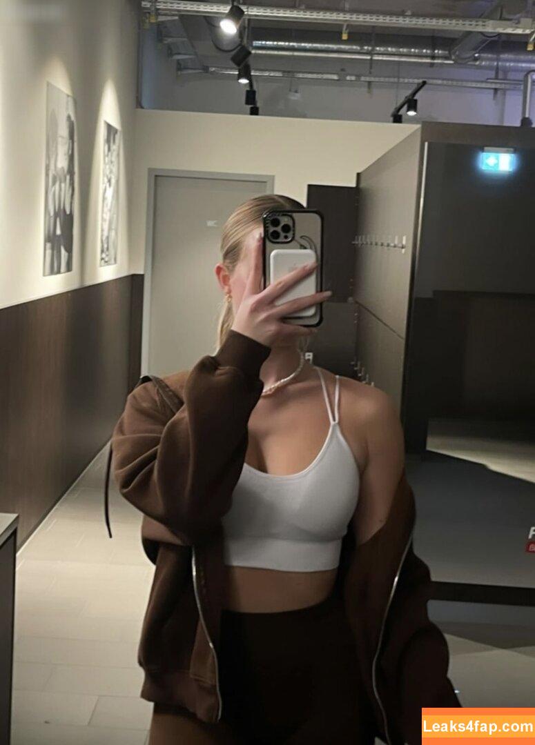 Vallixpauline leaked photo photo #0252