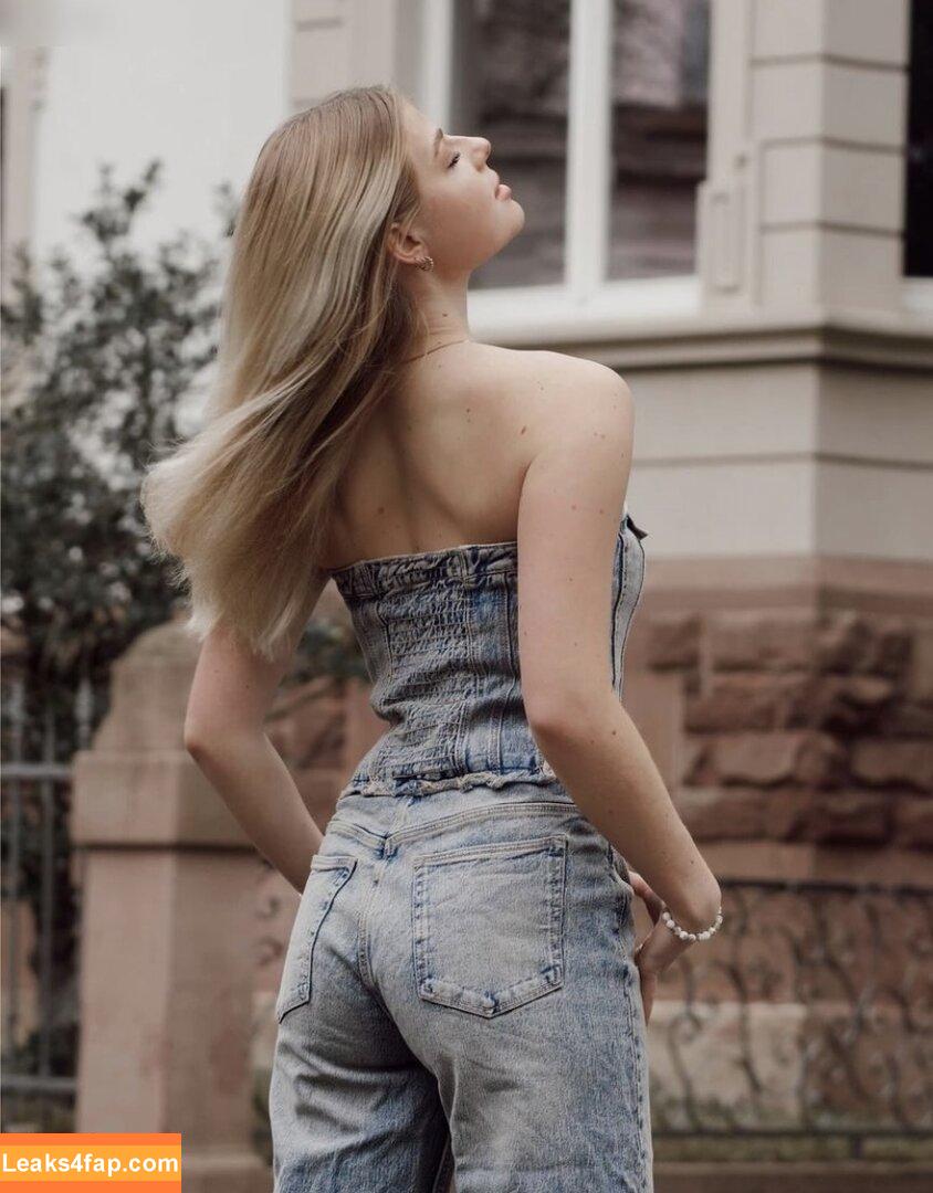Vallixpauline leaked photo photo #0282
