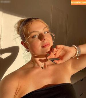 Vallixpauline photo #0065