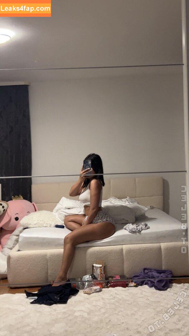 valonaash /  leaked photo photo #0358