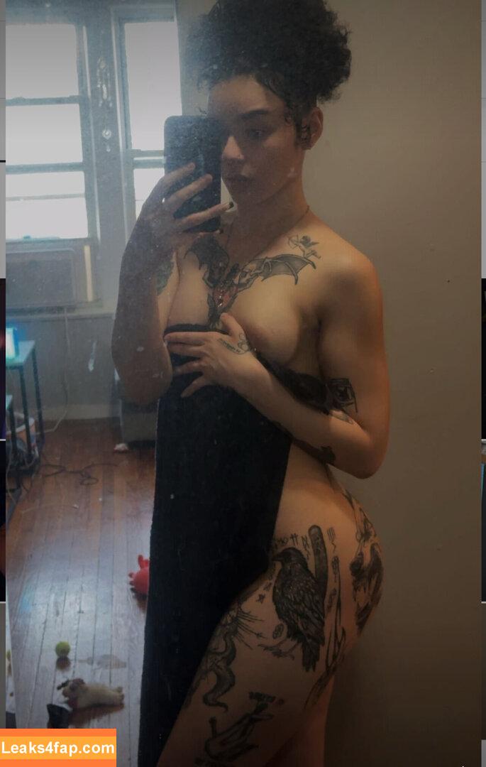 vampy.bella / bella.bermudezz / daddybella02 leaked photo photo #0013