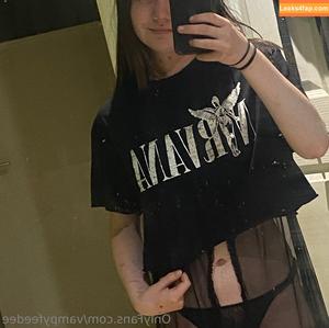 vampyfeedee photo #0160