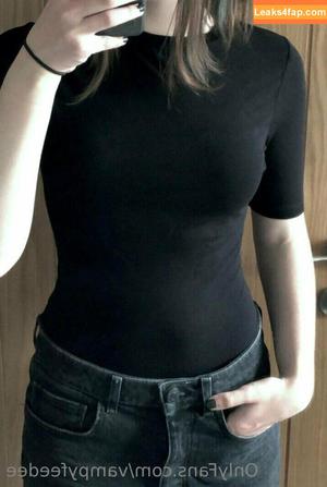 vampyfeedee photo #0179