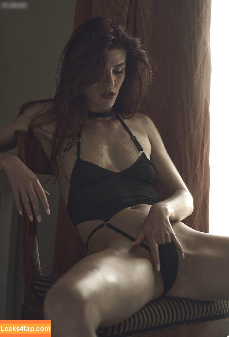 Vanessa Bartsch / vibeswithnessaaa leaked photo photo #0222