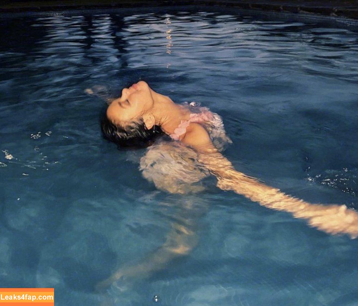 Vanessa Bauer / vanessabauer_skates leaked photo photo #0056