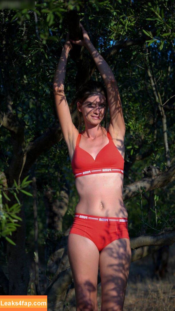 Vanessa Blank / Wild Woman Bushcraft / thebarbieblank / vanessablank_adventure leaked photo photo #0052