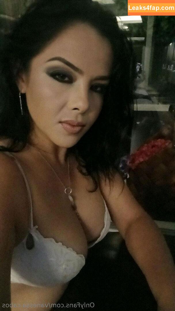 vanessa.cabos / volcomvanessa leaked photo photo #0001
