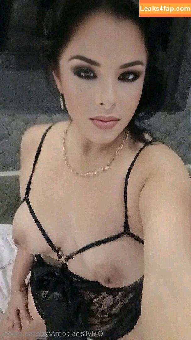 vanessa.cabos / volcomvanessa leaked photo photo #0015