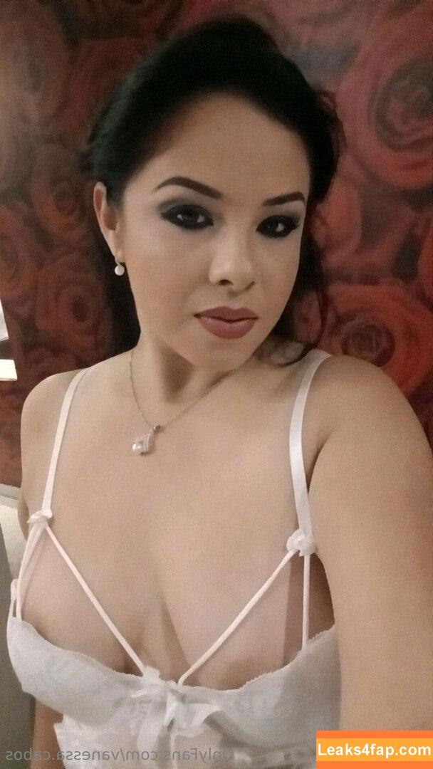 vanessa.cabos / volcomvanessa leaked photo photo #0025