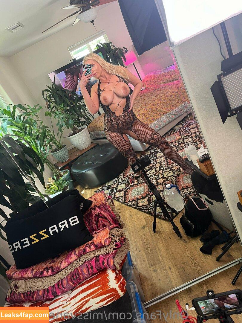 Vanessa Cage / missvanessacage / ogvanessacage leaked photo photo #0151