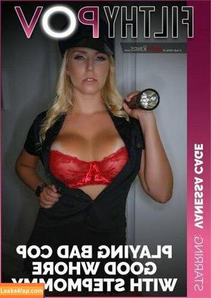 Vanessa Cage photo #0479