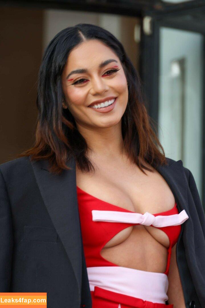 Vanessa Hudgens / VanessaHudgens слитое фото фото #0025