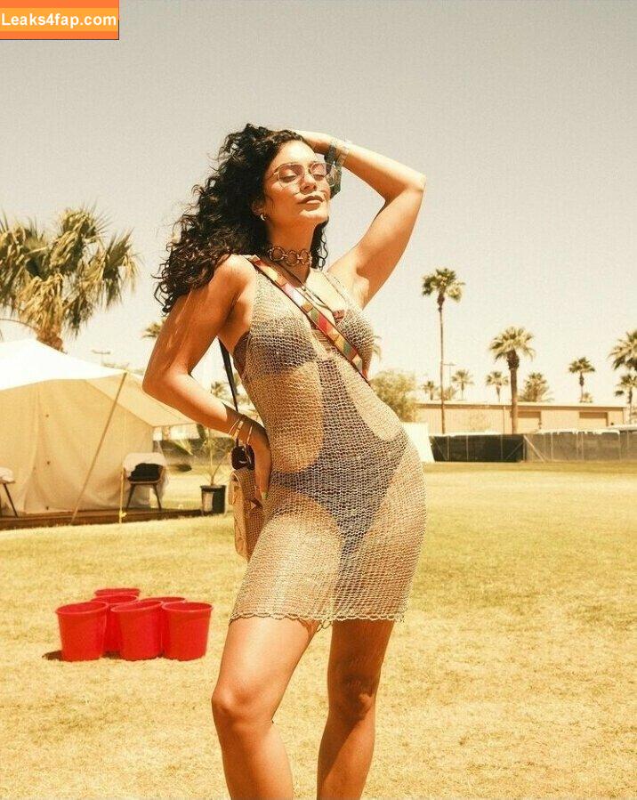 Vanessa Hudgens / VanessaHudgens слитое фото фото #0034