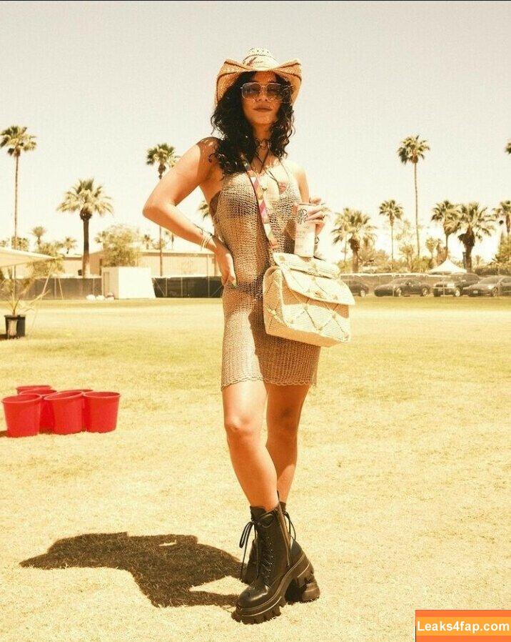 Vanessa Hudgens / VanessaHudgens слитое фото фото #0037