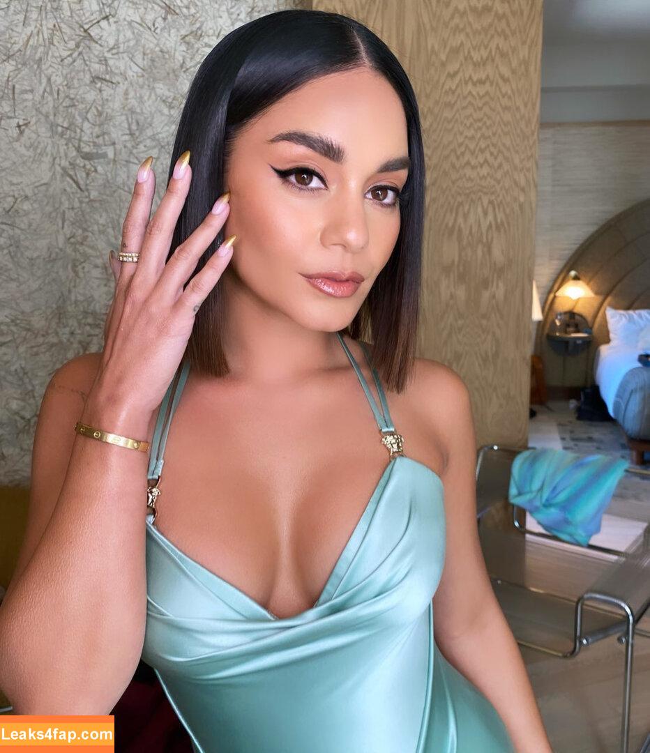 Vanessa Hudgens / VanessaHudgens слитое фото фото #0075