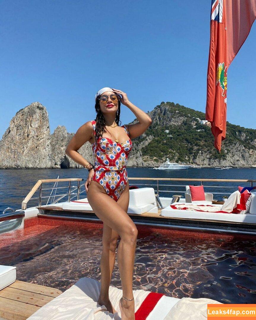 Vanessa Hudgens / VanessaHudgens слитое фото фото #0085