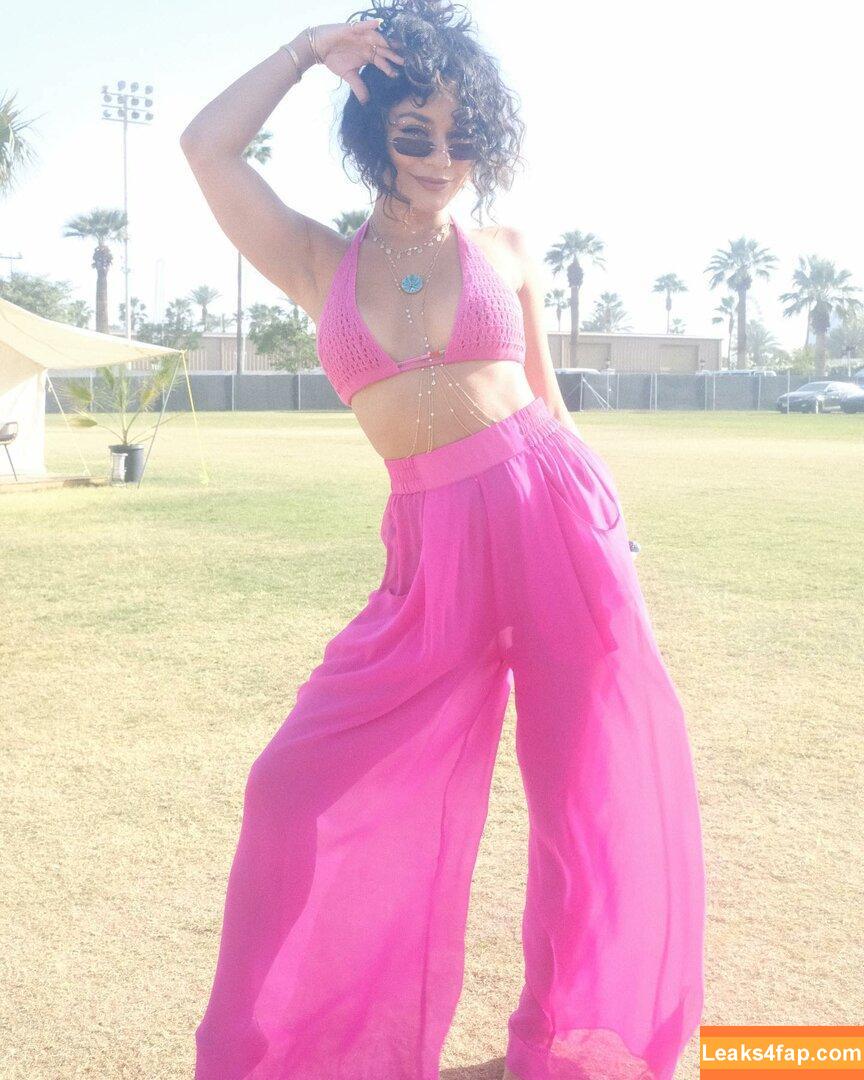 Vanessa Hudgens / VanessaHudgens слитое фото фото #0178