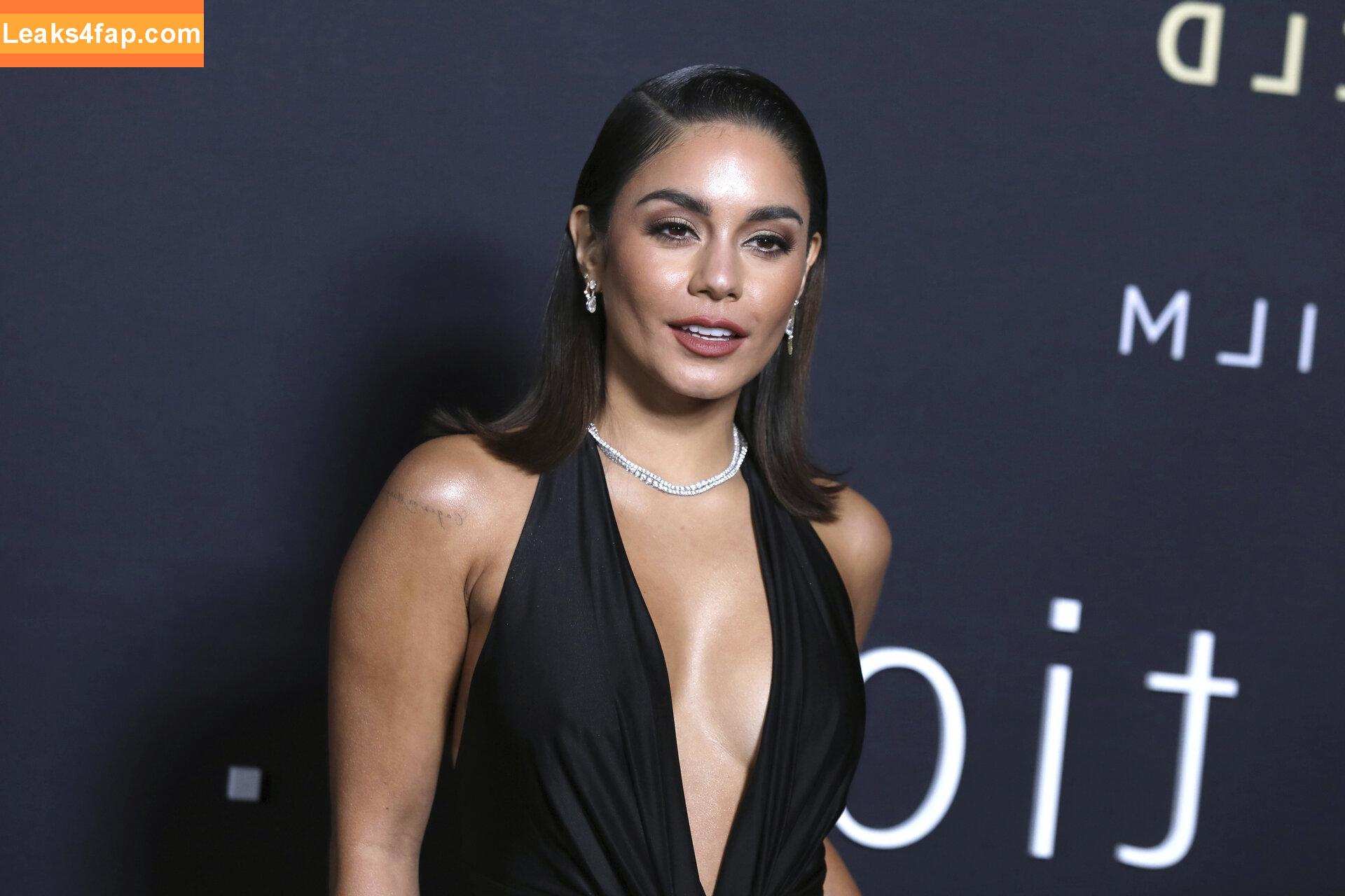 Vanessa Hudgens / VanessaHudgens слитое фото фото #0221