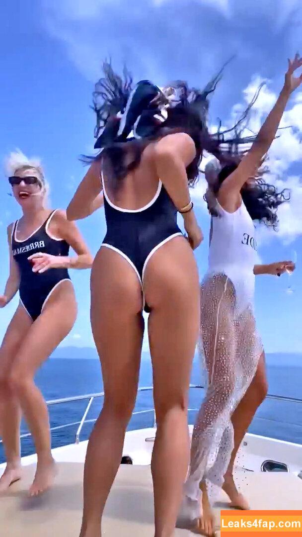 Vanessa Hudgens / VanessaHudgens слитое фото фото #0323