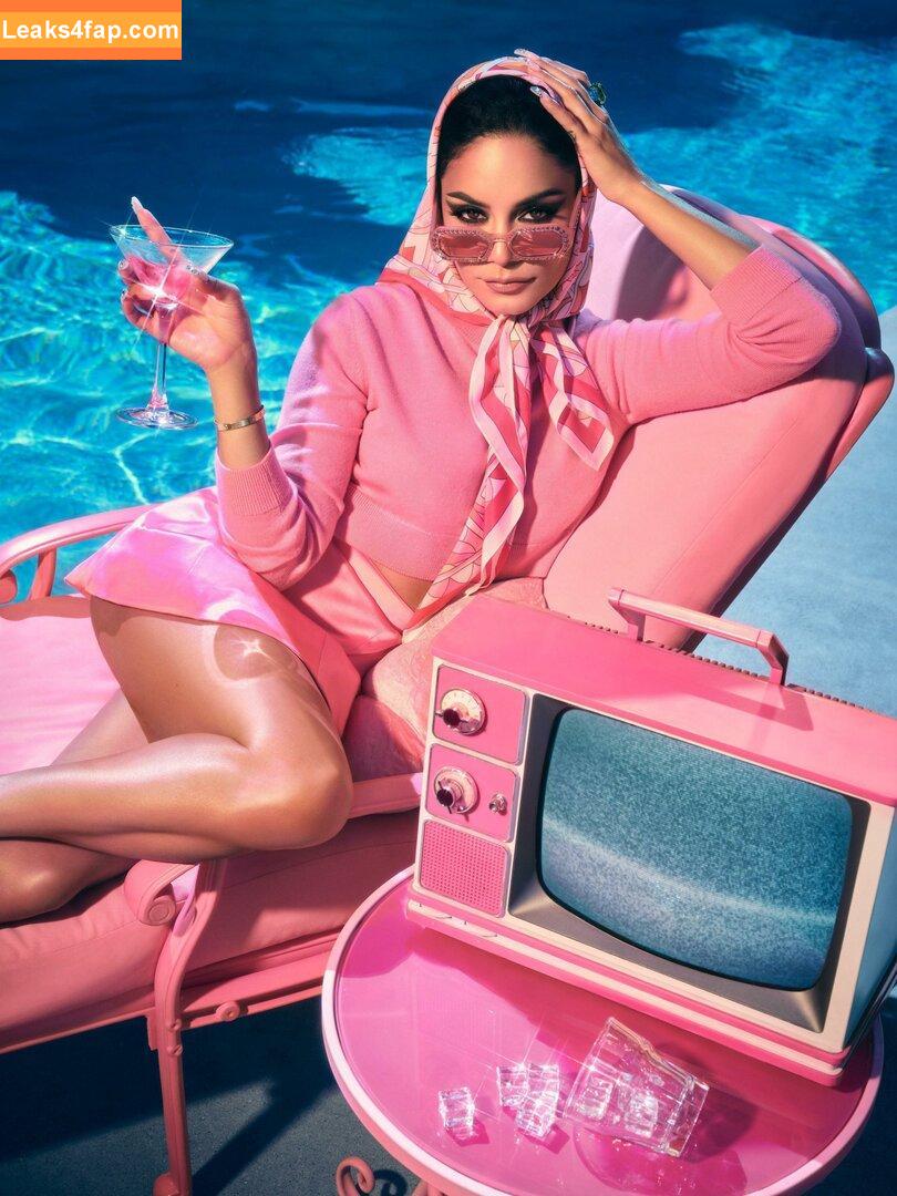 Vanessa Hudgens / VanessaHudgens слитое фото фото #0356