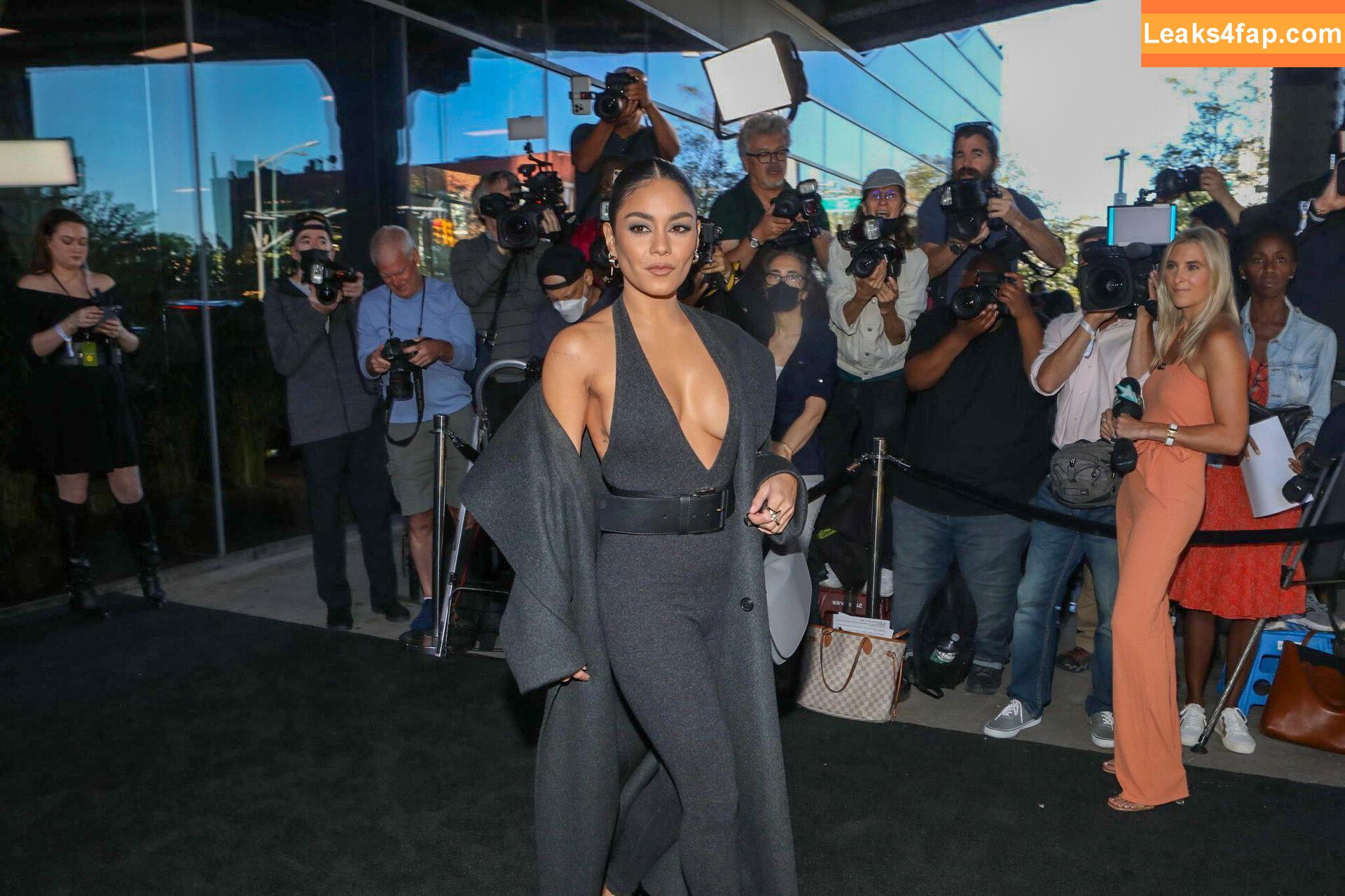 Vanessa Hudgens / VanessaHudgens слитое фото фото #0360