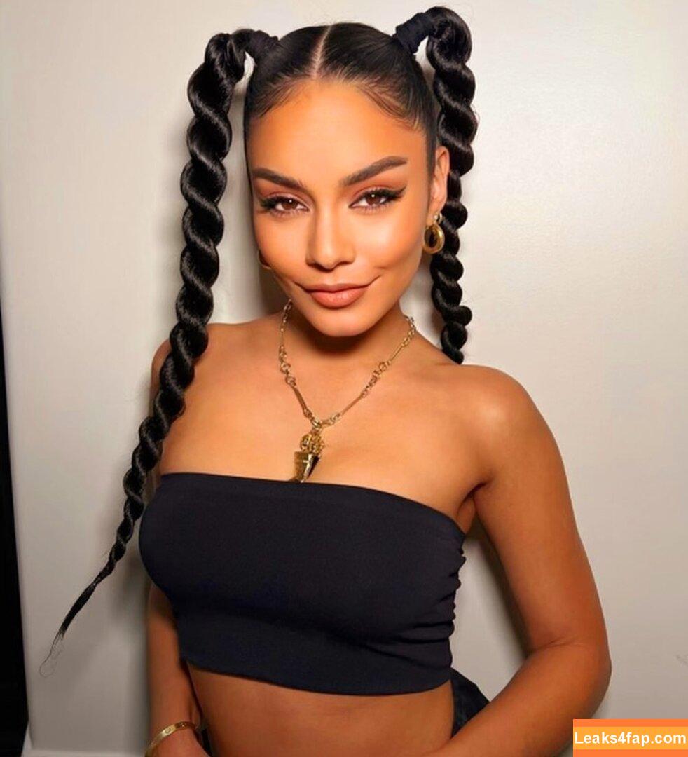 Vanessa Hudgens / VanessaHudgens слитое фото фото #0373