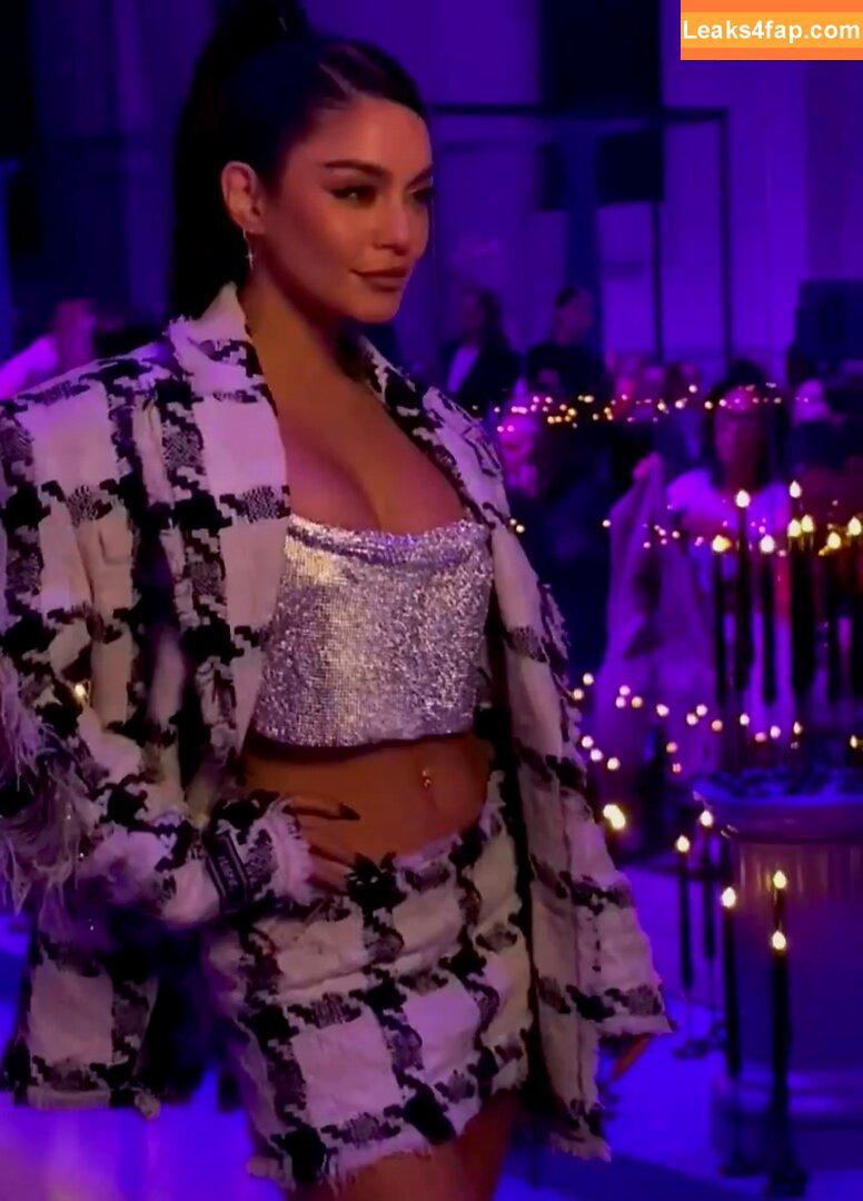 Vanessa Hudgens / VanessaHudgens leaked photo photo #0375