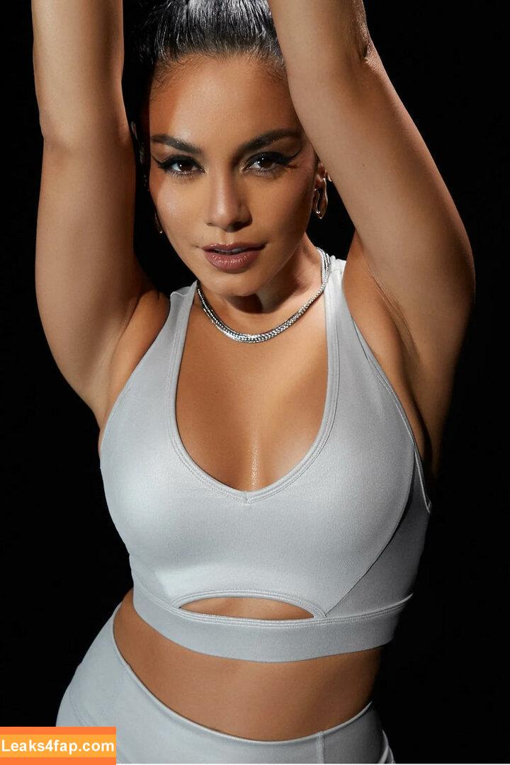 Vanessa Hudgens / VanessaHudgens слитое фото фото #0415