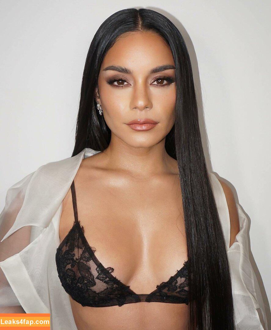 Vanessa Hudgens / VanessaHudgens слитое фото фото #0485