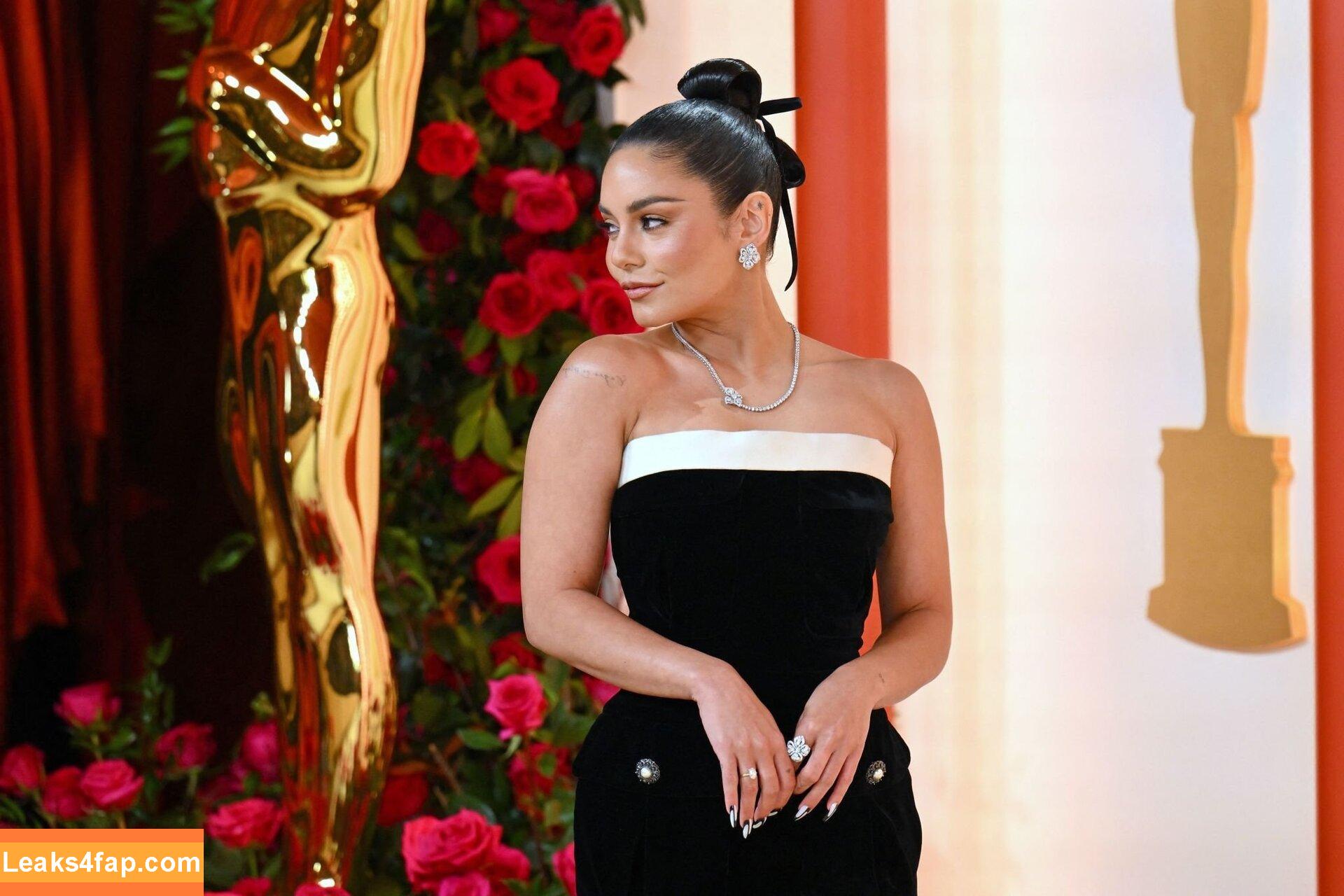 Vanessa Hudgens / VanessaHudgens слитое фото фото #0677