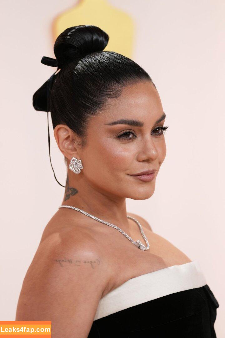Vanessa Hudgens / VanessaHudgens слитое фото фото #0695