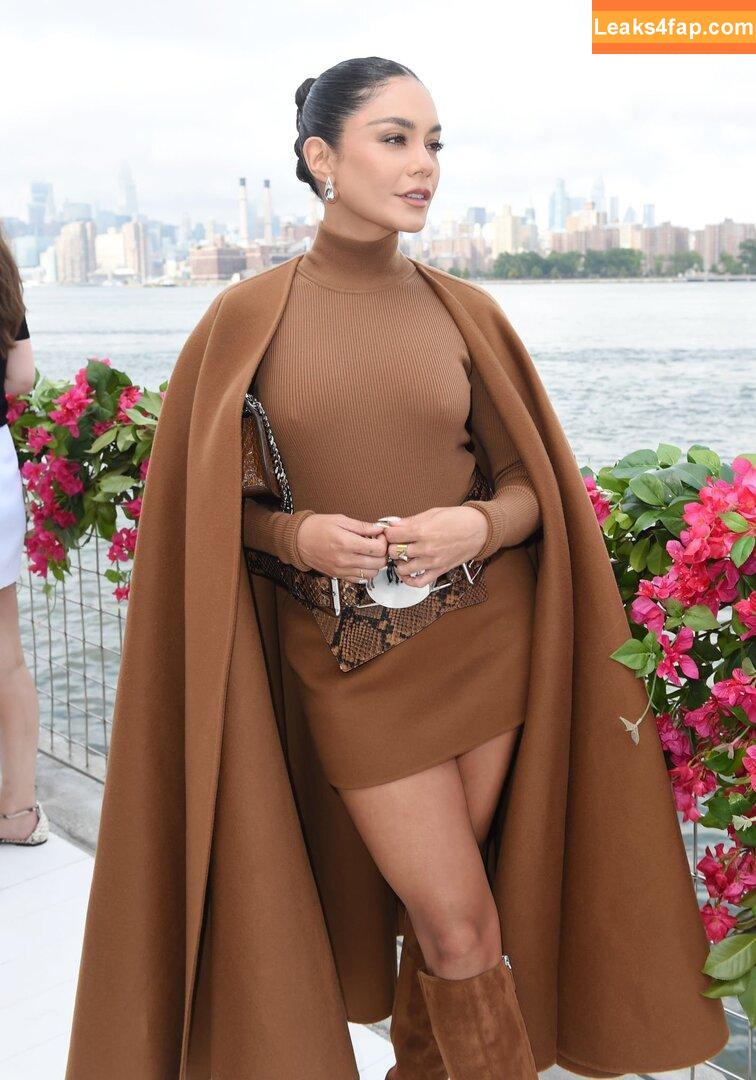 Vanessa Hudgens / VanessaHudgens слитое фото фото #0940