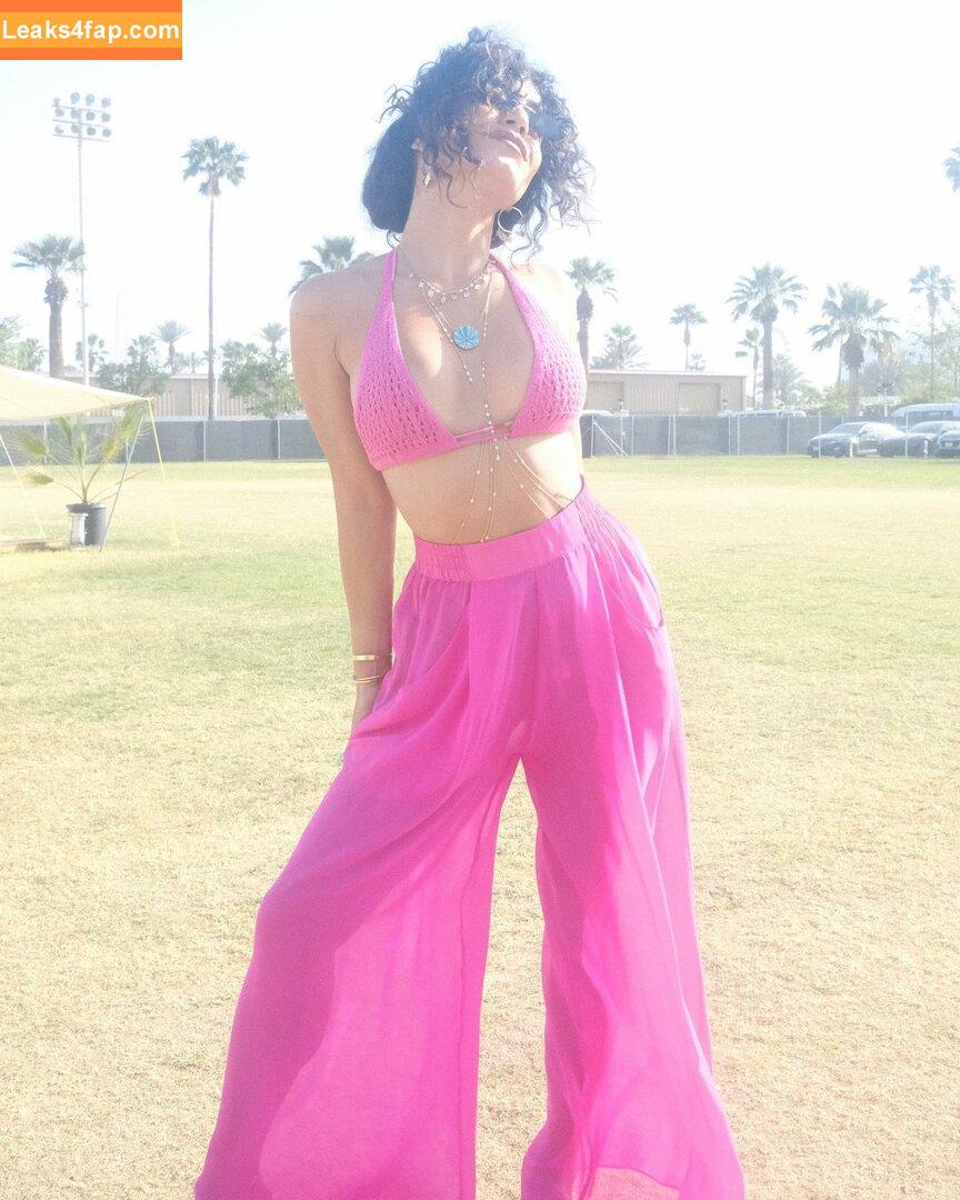 Vanessa Hudgens / VanessaHudgens слитое фото фото #0965