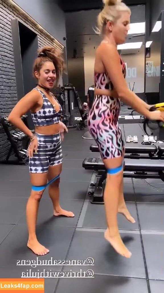 Vanessa Hudgens / VanessaHudgens слитое фото фото #0974