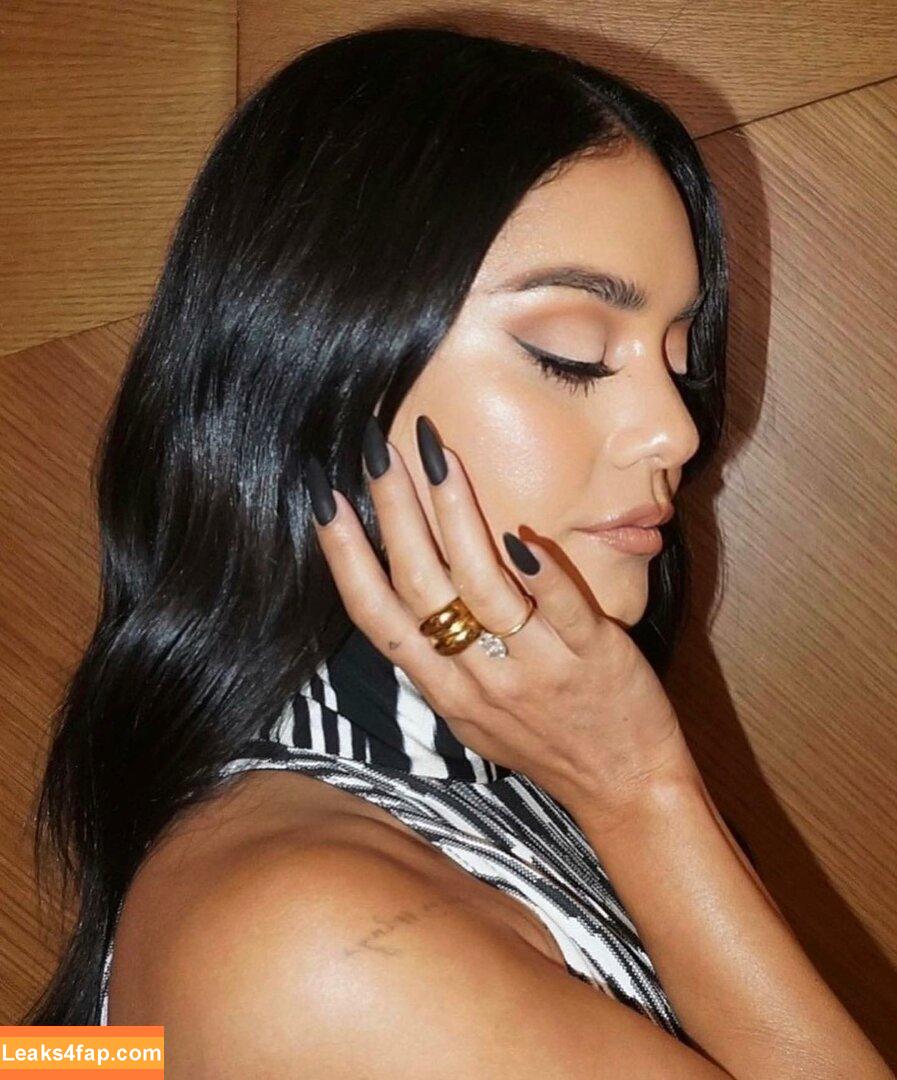 Vanessa Hudgens / VanessaHudgens слитое фото фото #0985